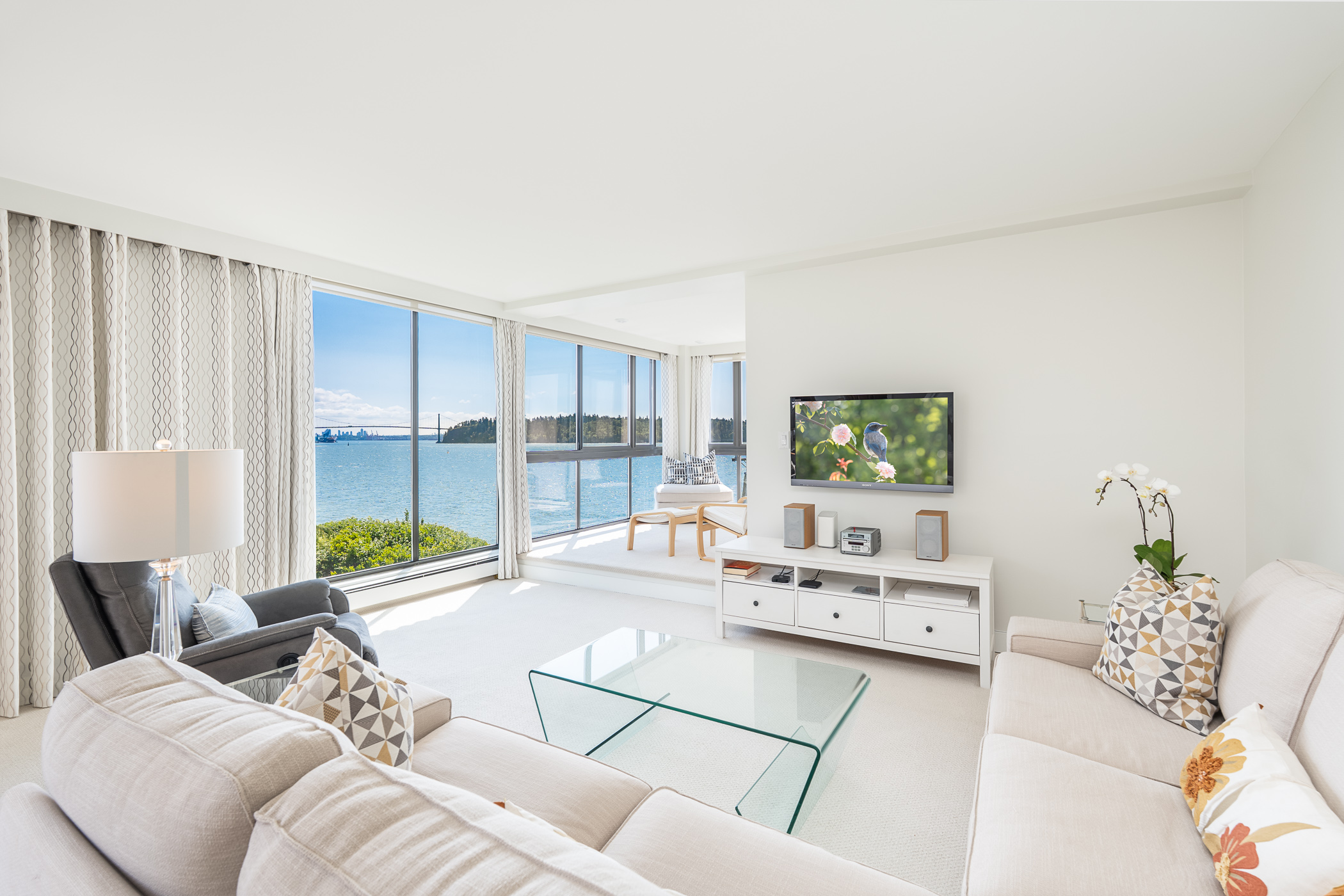#303 – 2108 Argyle Avenue